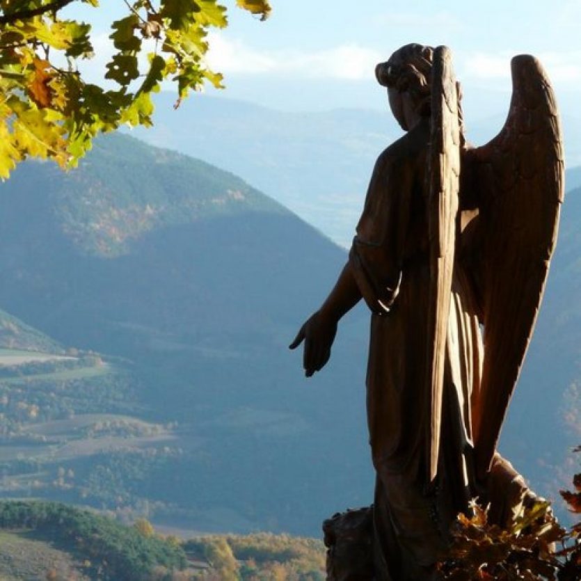 Anges et démons à Notre dame du Laus