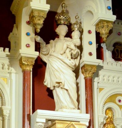 Huile miraculeuse à Notre-Dame du Laus et parfums